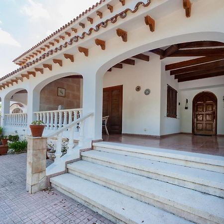 Villa Nueva Кала Галдана Екстериор снимка