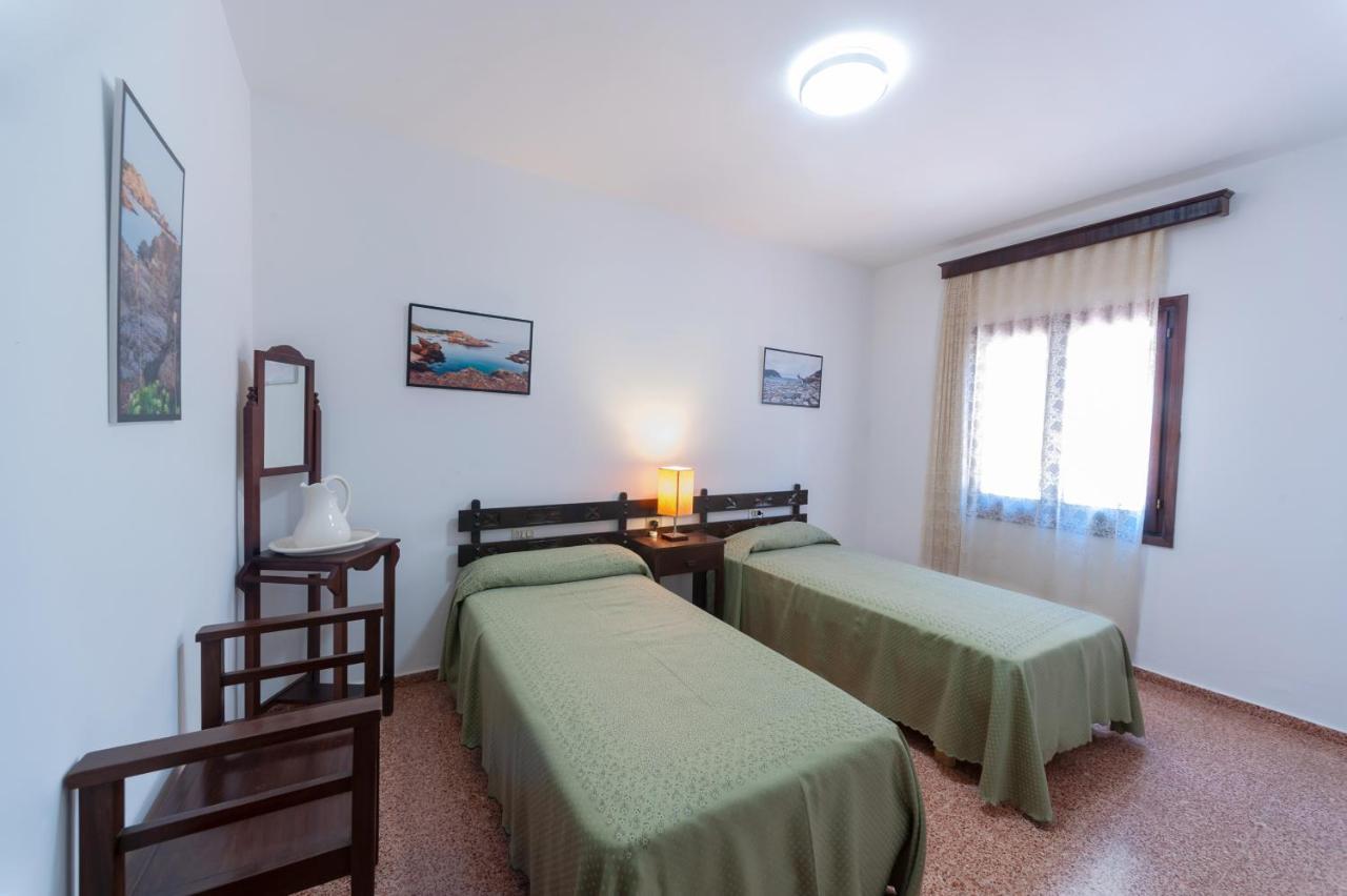 Villa Nueva Кала Галдана Екстериор снимка