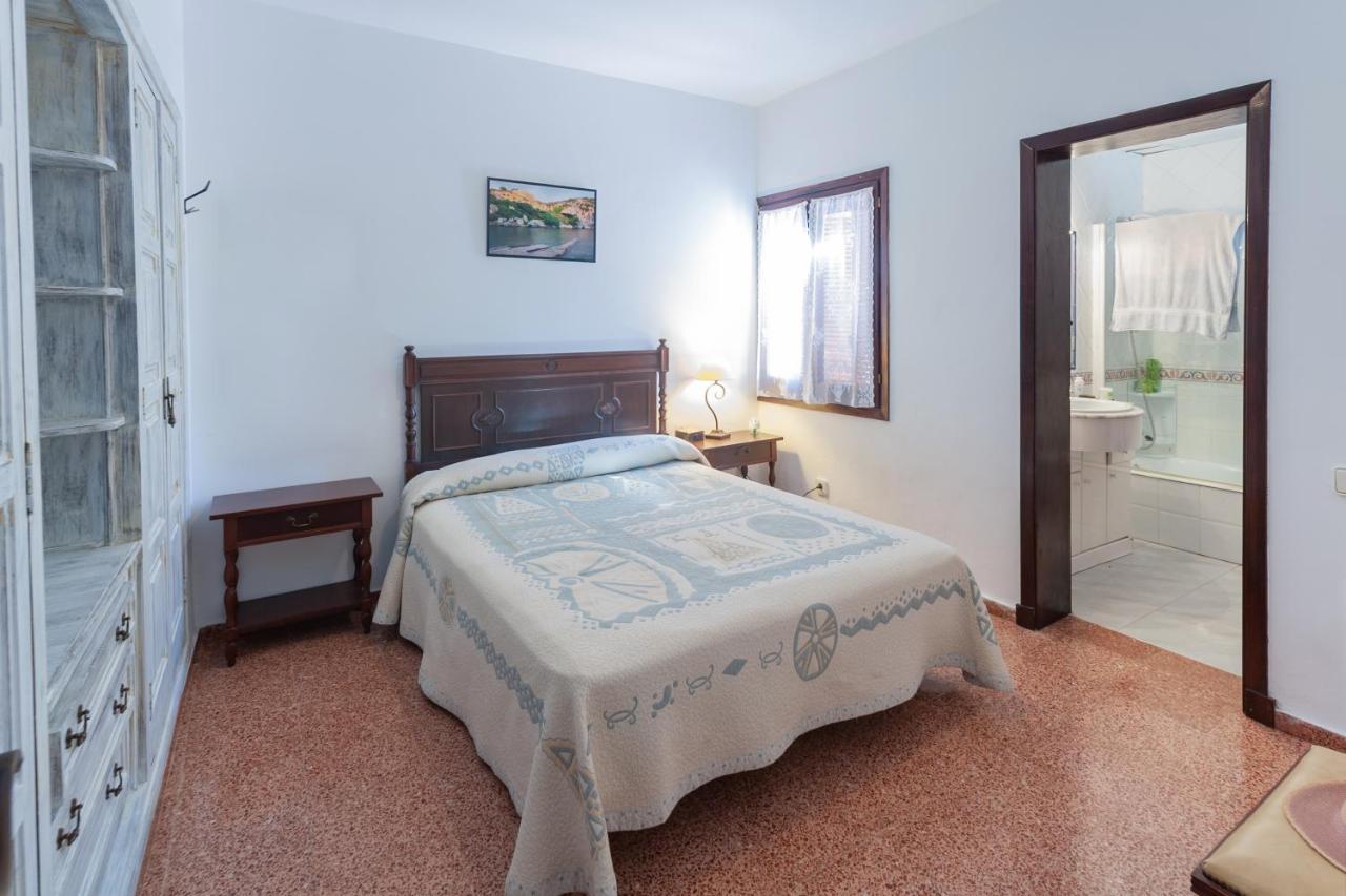 Villa Nueva Кала Галдана Екстериор снимка
