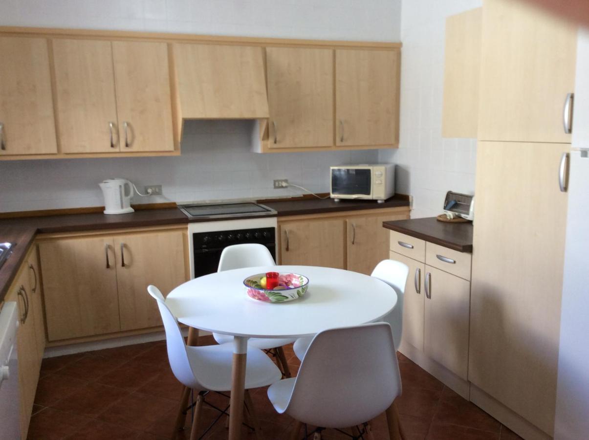 Villa Nueva Кала Галдана Екстериор снимка