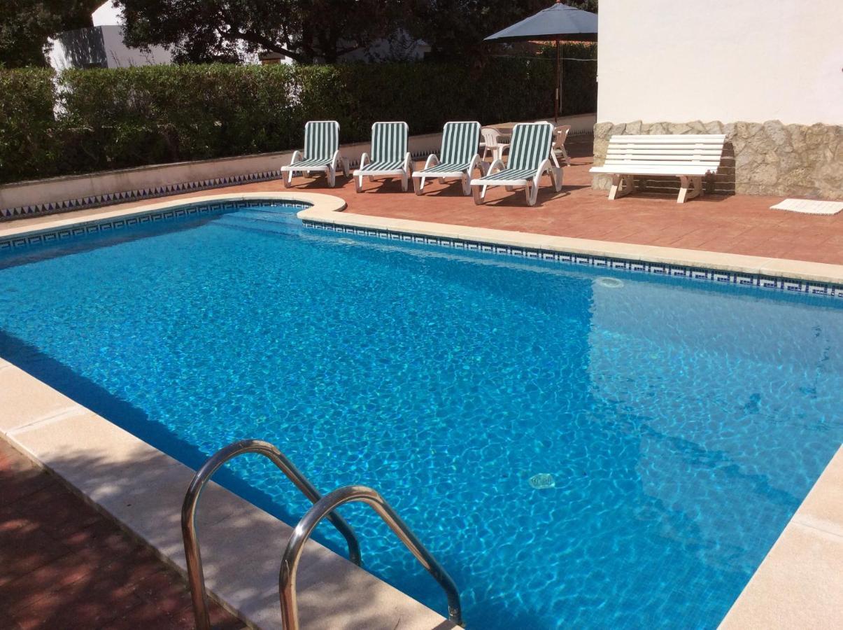 Villa Nueva Кала Галдана Екстериор снимка