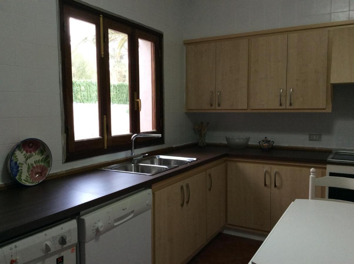 Villa Nueva Кала Галдана Екстериор снимка