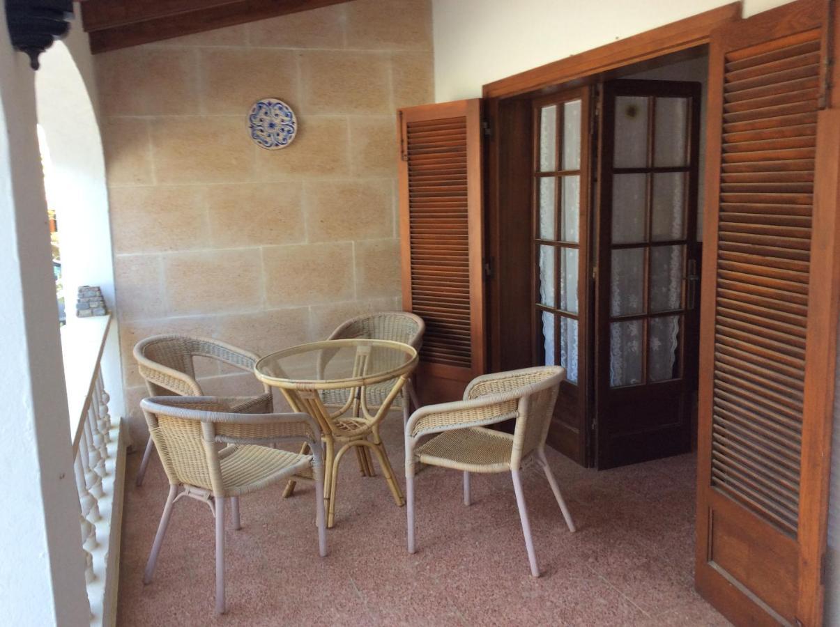 Villa Nueva Кала Галдана Екстериор снимка
